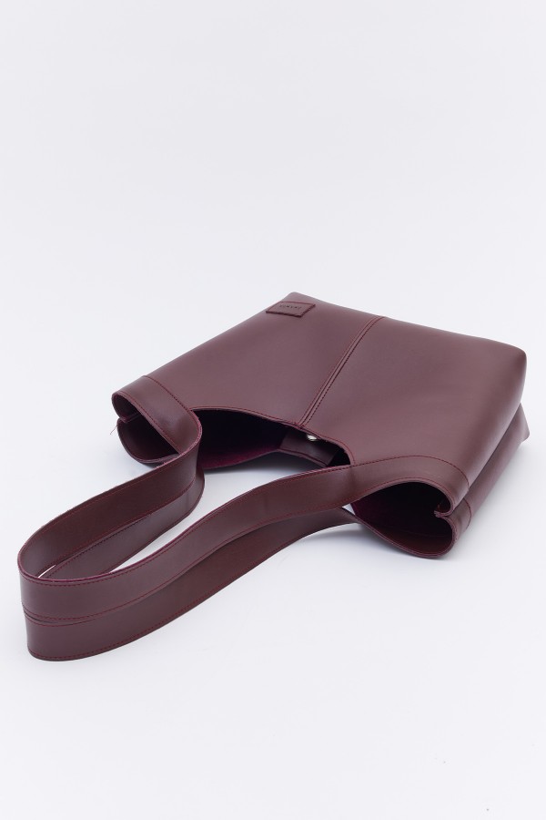 D43 - BORDO